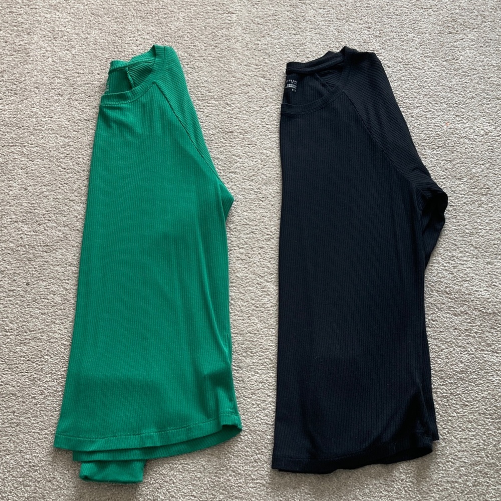 Aerie Green and Black Ribbed Long Sleeve Tops Size Medium
